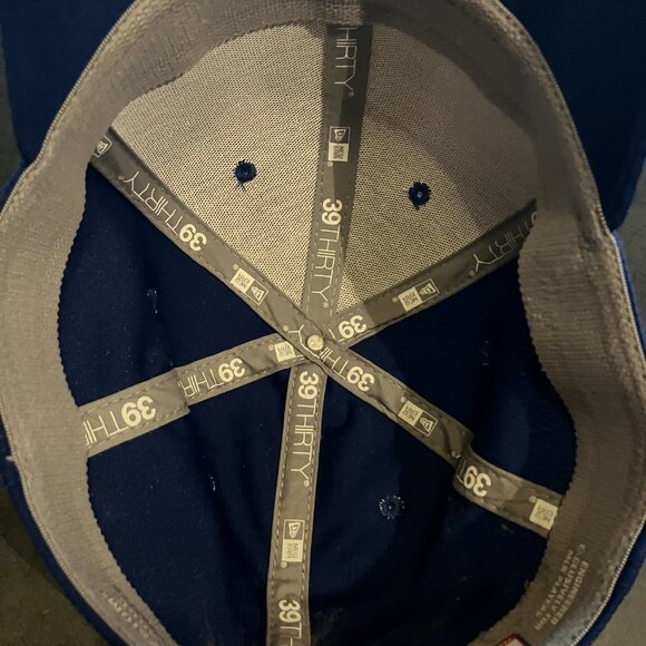 Chicago Cubs 39Thirty Flexfit Cap - Picture 6 of 7